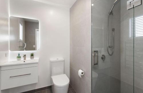 Linwood Casa | Peaceful Private Oasis 2bthrm2 bthrm Free Parking