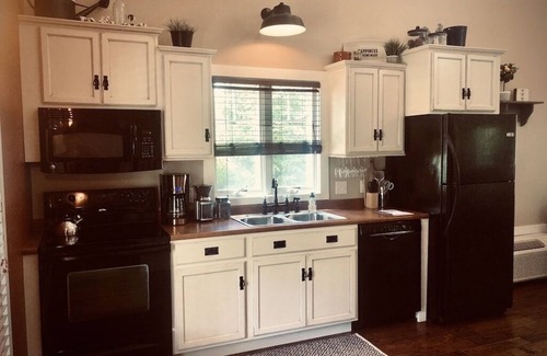Dundee Cabina | The Woodland Cottage en Red Cottage Hideaway ~ en el país Amish ~