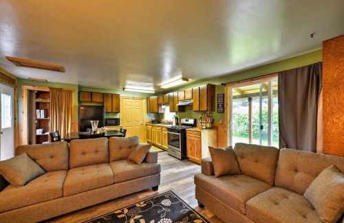 Seward Apartamento | Peaceful, Quiet Seward Apt with Back Yard and Mtn Views