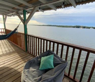 Bocas del Toro Apartamento | Peaceful Refuge in Quiete Bay