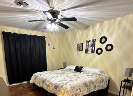 Bastian Casa | Peaceful & Relaxing 3BR Private Home Away from Home