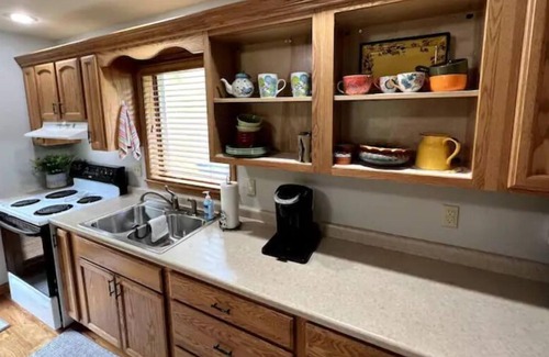 Galax Cabina | Peaceful & Relaxing Creekside Cabin Book 3 Nights Get 1 Night Free Book 7/Get20%