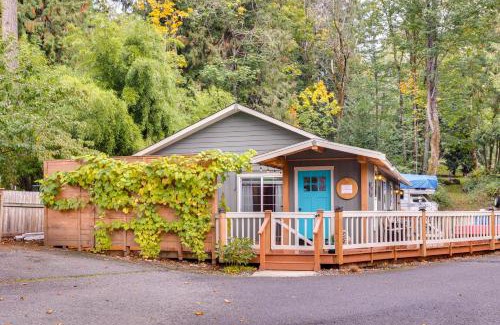 Maple Heights-Lake Desire Casa | Peaceful Renton Retreat with Hot Tub Access!