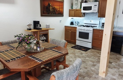 Williams Casa | Peaceful retreat away from the hubbub.