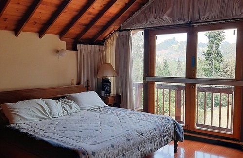 Cajica Casa | Peaceful Retreat in Cajicá-close to Bogotá, with tree house and children's park!
