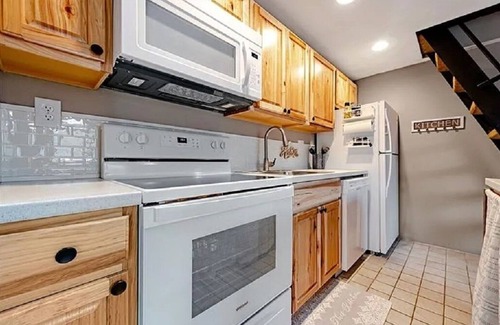 Hidden Valley Casa | Peaceful Retreat in Hidden Valley, PA: Ski Resort, Golf and Trails in Mountain