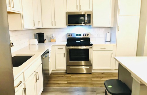 Highlands Apartamento | Peaceful Retreat Near St Johns River and the Airport