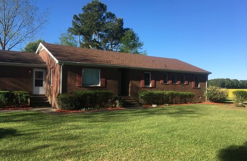 Elizabeth City Casa | Retiro pacífico en los pinos