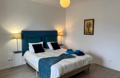 Caloura Casa | Peaceful Retreat with Jacuzzi in Lagoa