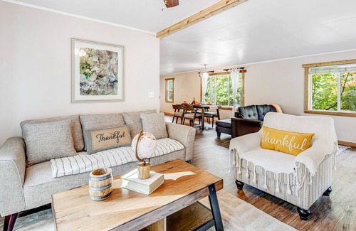 Easton Cabina | Peaceful, Riverfront, Dog-friendly Home w/ Covered Deck & Outdoor Fire Place!
