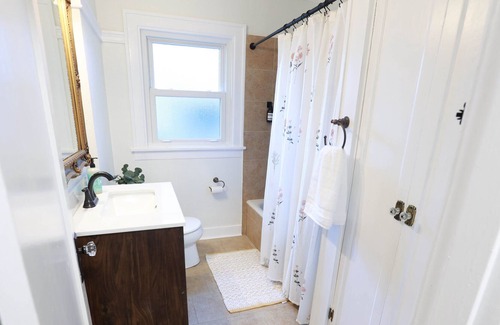 Port Gardner Casa | Peaceful Sanctuary near Downtown Everett