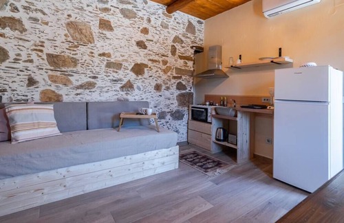 Livadia Casa | Peaceful, Seaview Plagia Room 1