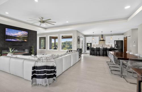 Hamburg Casa | Peaceful Secluded Wausau Retreat home