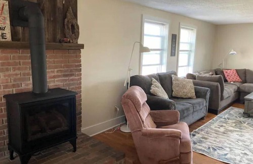 Mainesburg Otro | Peaceful & Serene 120 Acre Mountain Farm Retreat
