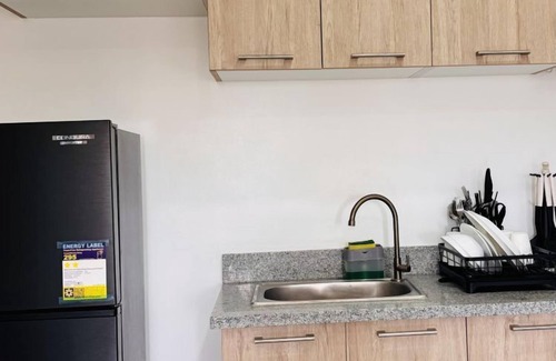 Mandurriao Condominio | Peaceful Studio Hideaway at WV Towers