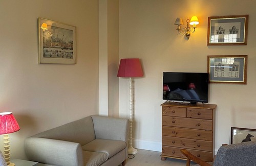 Cheltenham Apartamento | Peaceful Studio in the middle of the Cotswold Countryside. Perfect Getaway.