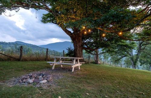 Seneca Rocks Casa | Peaceful Tiny House in the Mountains near Seneca Rocks, West Virginia