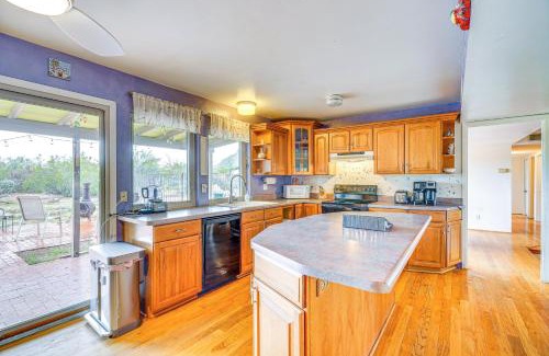 Rancho Feliz Casa | Peaceful Tucson Home with Pool 10 Mi to Downtown!