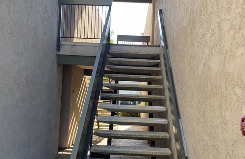 Serra Mesa Condominio | Peaceful upper unit condo w/ high ceilings and private balcony