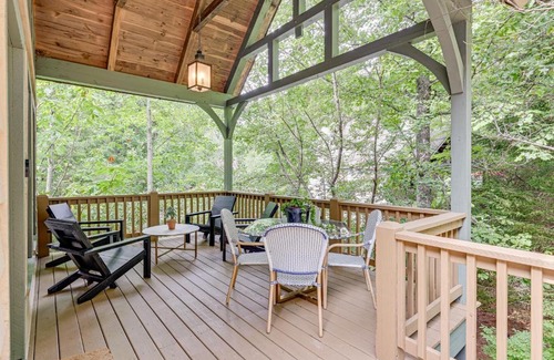 Cashiers Casa | Peaceful Vacation Rental with Deck 5 Mi to Cashiers