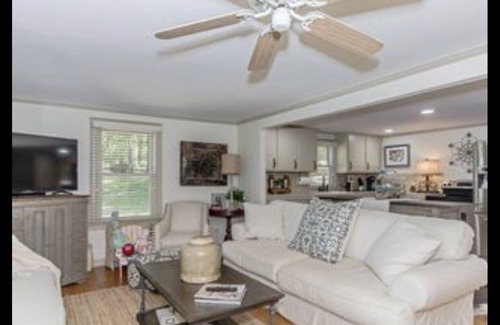 Coosa County Casa | Peaceful vacation very close to The Landing!!