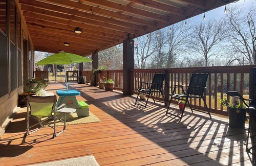 Victoria Casa | Peaceful Victoria Home ,7min from Downtown , EV Charger