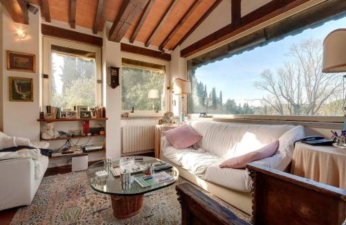 Oltrarno Villa | Peaceful Villa in Firenze with private pool