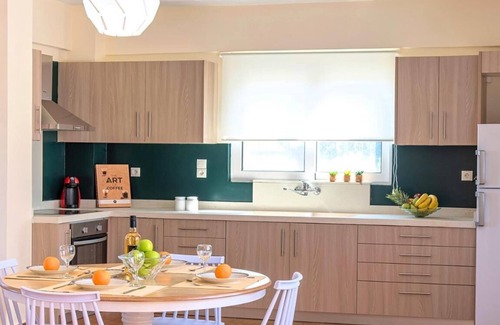 Filaki Casa | Peaceful Villa in Kournas,private pool and BBQ,up to 6guests