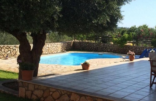 Lakithra Casa | Peaceful villa in typical Kefalonian village. Close to beautiful St Thomas` Bay.