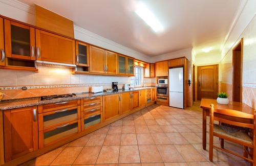 Silves Villa | Peaceful villa w/ heatable pool in Pêra