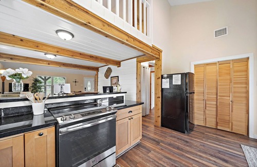 Baytown Casa | Old and Lost River House