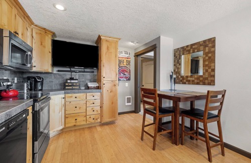 Alfalfa Casa | Peaceful Wilderness Retreat! 1 BDR East of Bend, Close to Hiking Trails