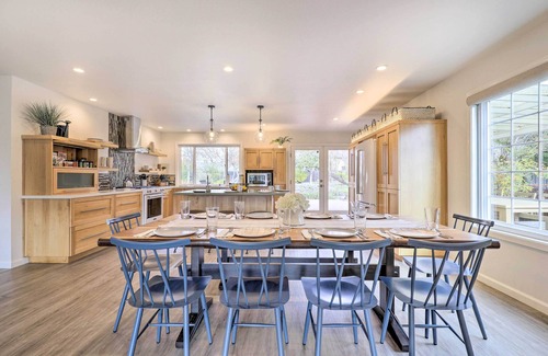 Santa Rosa Casa | Peaceful Windsor Retreat w/ Private Hot Tub!