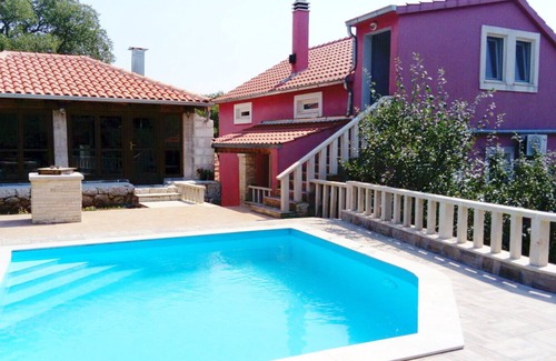 Donji Dolac Casa | Lugar tranquilo en el campo. Tiene toda la privacidad que necesita en sus vacaciones.