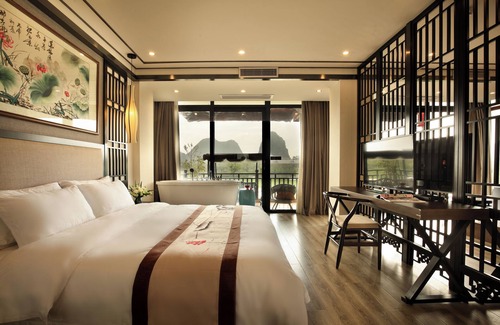 Xiufeng Hotel | Peach Blossom Resort Hotel