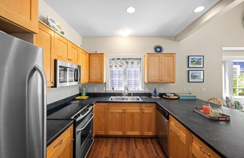 Lakeside Casa | Peach Place at Lakeside