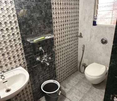 Mundhwa Apartamento | Peach Private Studio Apartment with AC WiFi & Balcony