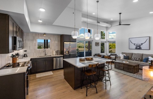Bozeman Apartamento | Peach Street Mountain Retreat - Luxury apartment in Bozeman w/ Mountain Views