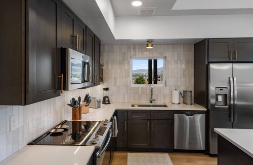 Bozeman Apartamento | Peach Street Mountain Retreat - Luxury apartment in Bozeman w/ Mountain Views