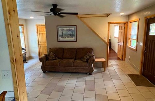 Somes Bar Casa | Peach tree cottage