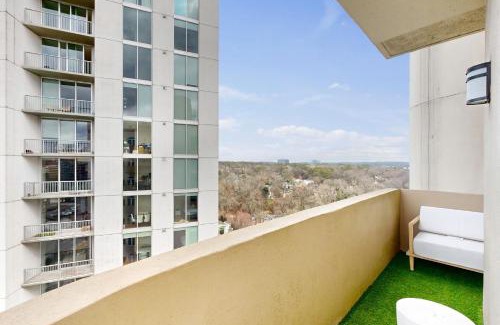 Colonial Homes Apartamento | Peachtree Palace