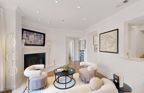 Colonial Homes Apartamento | Peachtree Palace