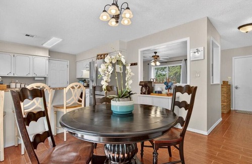 Bartlesville Casa | Peachy Keen Accommodations