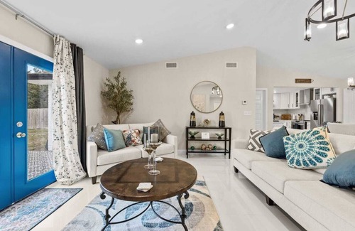 Flour Bluff Casa | Peacock Bluff: A modern coastal 3BR/2BA retreat in Flour Bluff near the beach