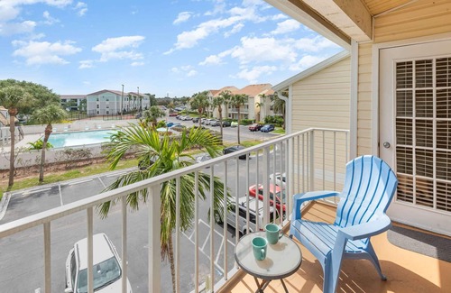 Ocean Side Village Condominio | A pie de playa prístina de Condo
