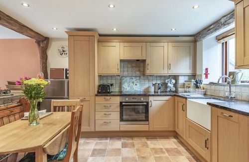Sparrowpit Cabaña | Peacock Cottage, SPARROWPIT