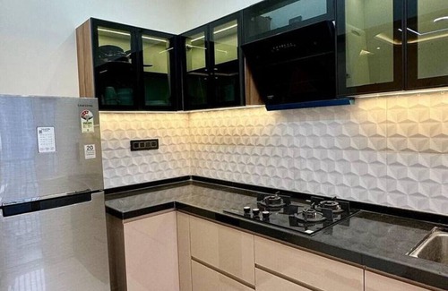 Baner Apartamento | Peacock Palace: 2BHK Modern AC Flat in Baner, Pune