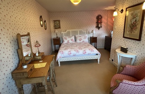 Ely Cama Y Desayuno | Peacocks Tearoom and Fine B&B