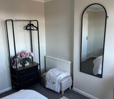 Chesterfield Casa | Peak District - 2 Beds - Sleeps 4 - Pet Friendly