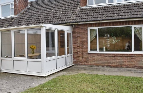 Ashbourne Casa | Peak District Home with Garden and Parking